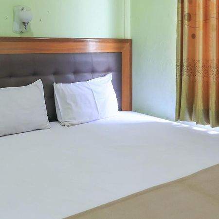 Hotel Prisma Sidoarjo Exterior photo